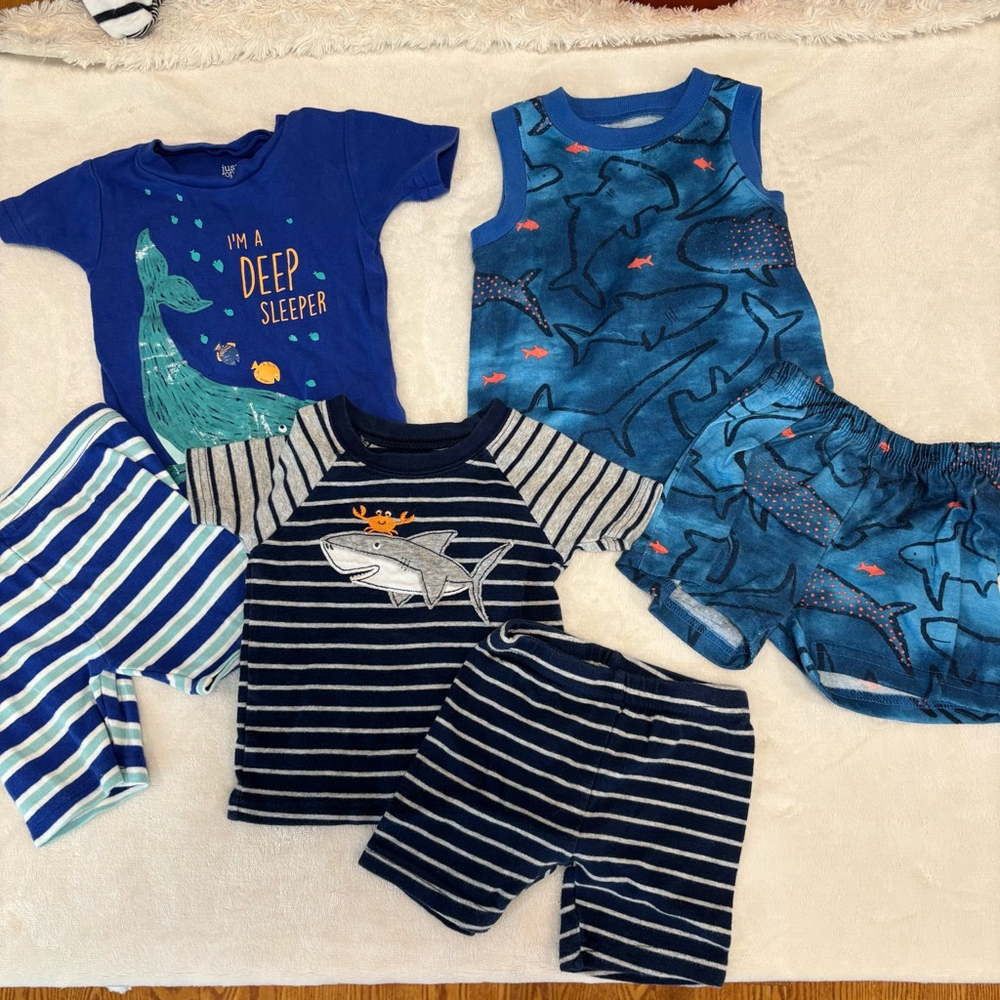 Carter's set of three summer pajamas shorts 12M Blue Whale Shark